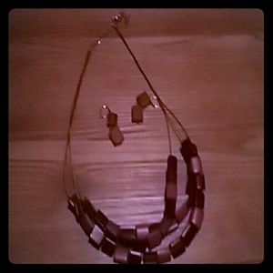 Beautiful necklace with matching earrings